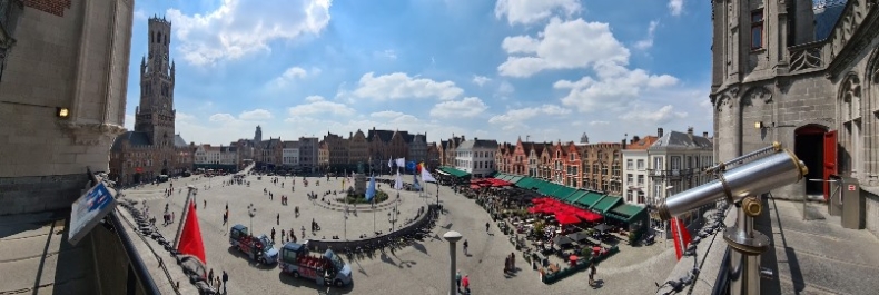 Uitzicht op de Grote Markt Brugge vanuit het Historium