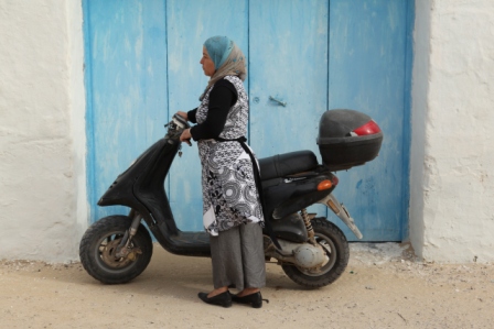 Puur op reis: vrouw op Djerba, Tunesië