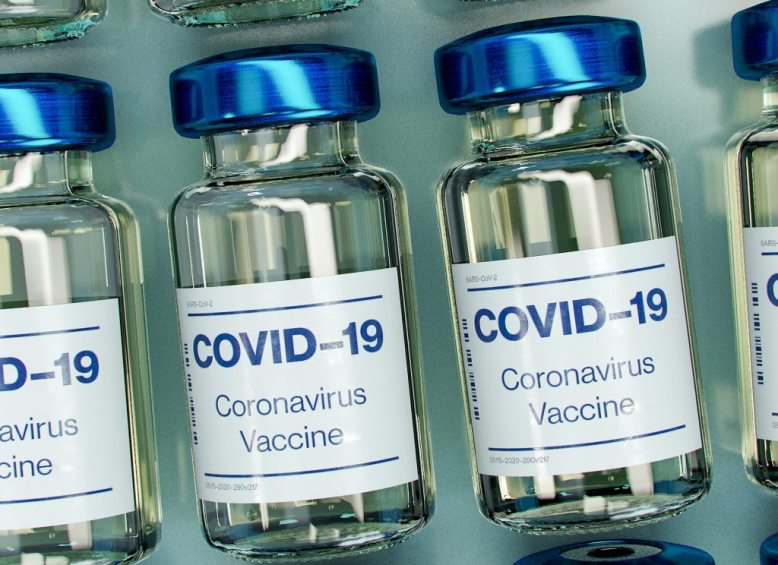 Coronabesmettingen voorkomen door vaccinatie
