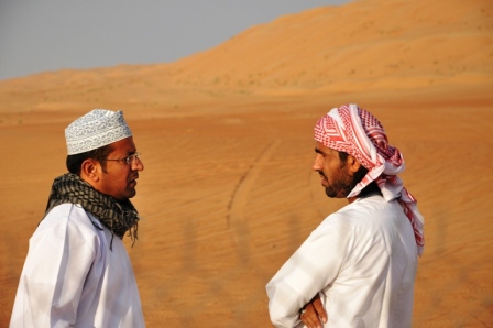 Mannen in woestijn