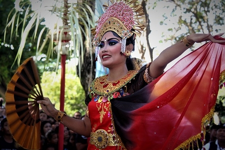 Danseres Bali ©arsasanjaya78-pixabay